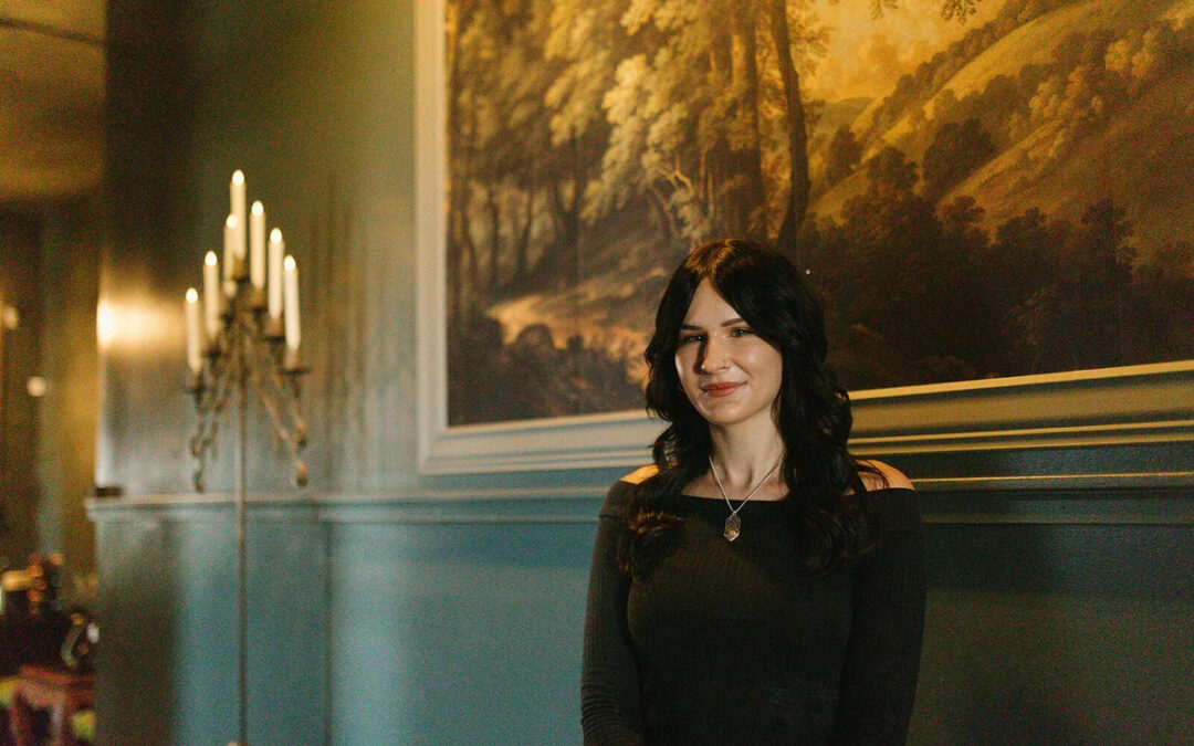 Val Darling’s Somnium Therapeutics Brings Magical Intention to Every Session