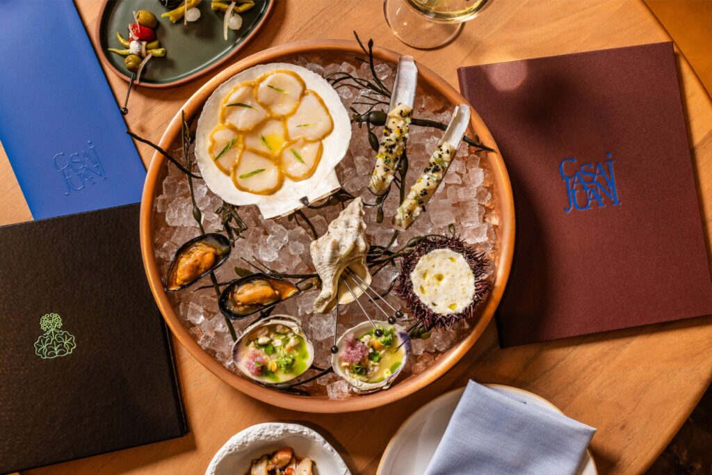 Marisqueria Selects Pc Casey Wilson