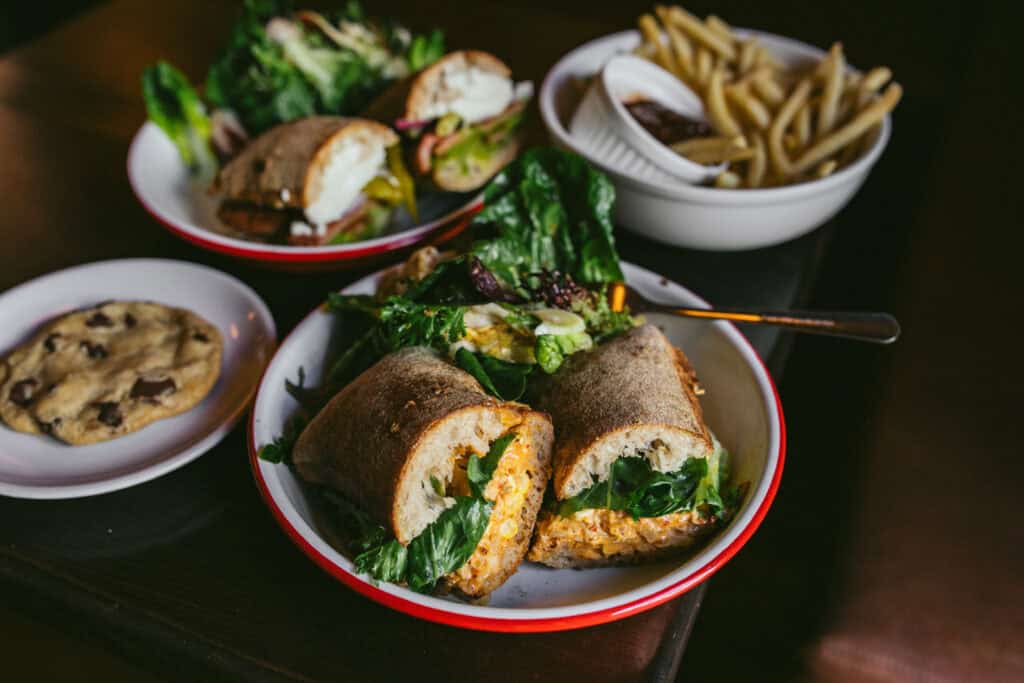 Sammich Lovers Rejoice – Monarch Pizza Now Does Lunch